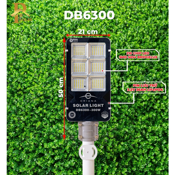 Đèn Đường Năng Lượng Mặt Trời ORIANA DB6300 (300W)