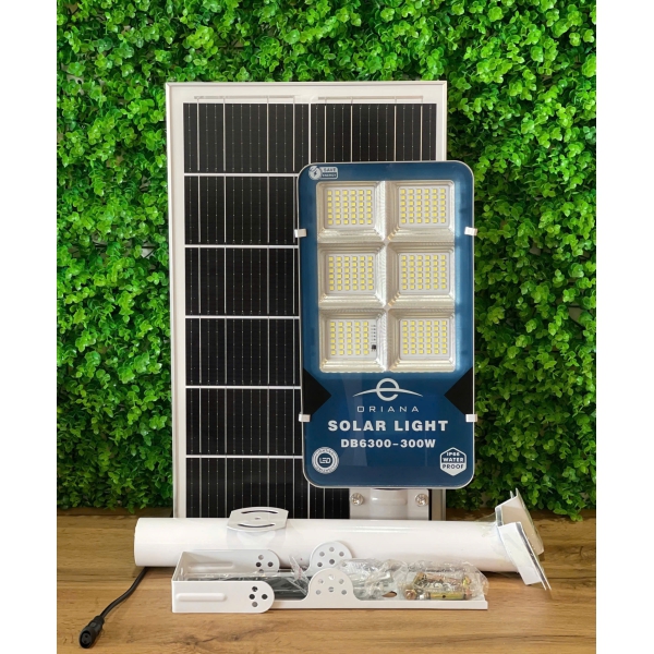 Đèn Đường Năng Lượng Mặt Trời ORIANA DB6300 (300W)