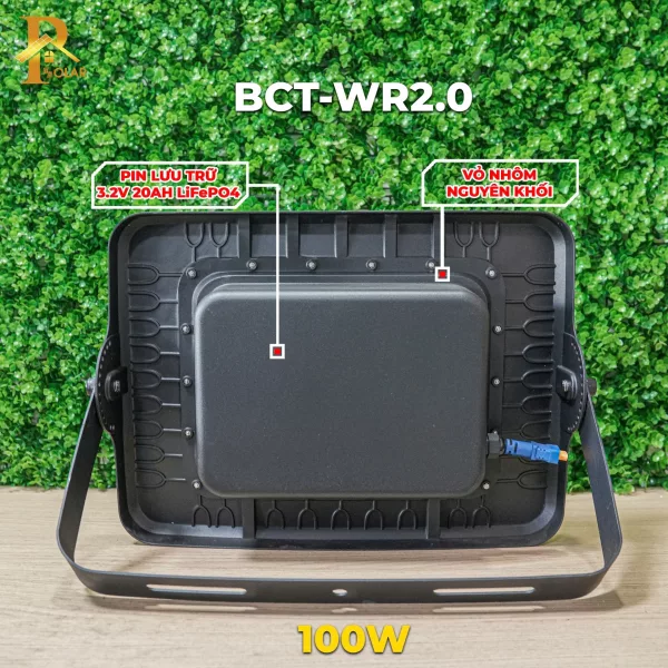 Đèn Pha Năng Lượng Mặt Trời BLUE CARBON BCT-WR2.0 (100W)