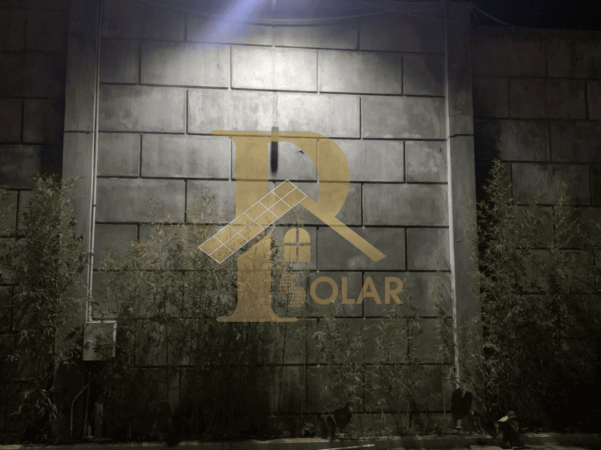 Lắp đặt đèn năng lượng mặt trời tại nhà nghỉ Thu Hiền