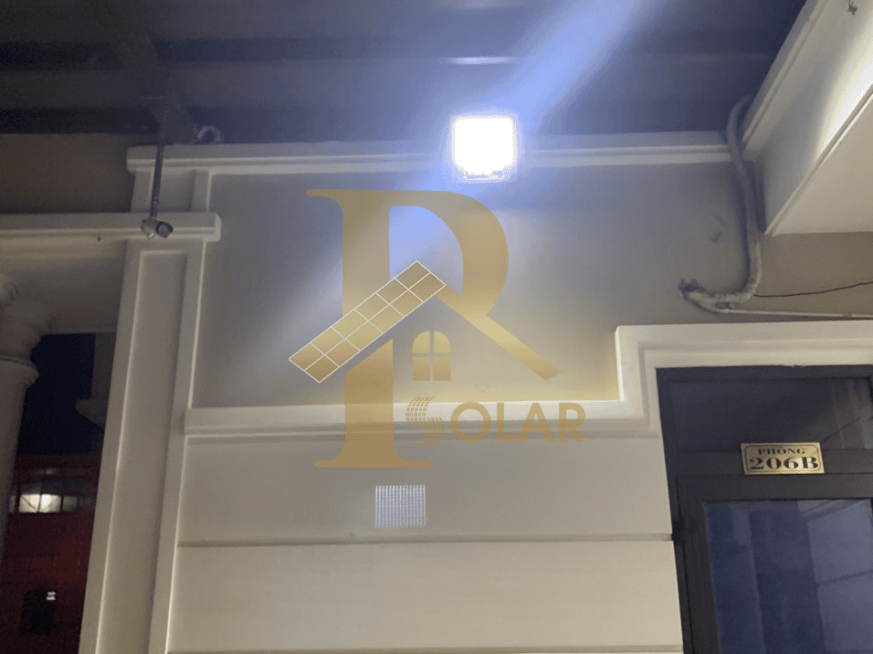 Lắp đặt đèn năng lượng mặt trời tại nhà nghỉ Thu Hiền